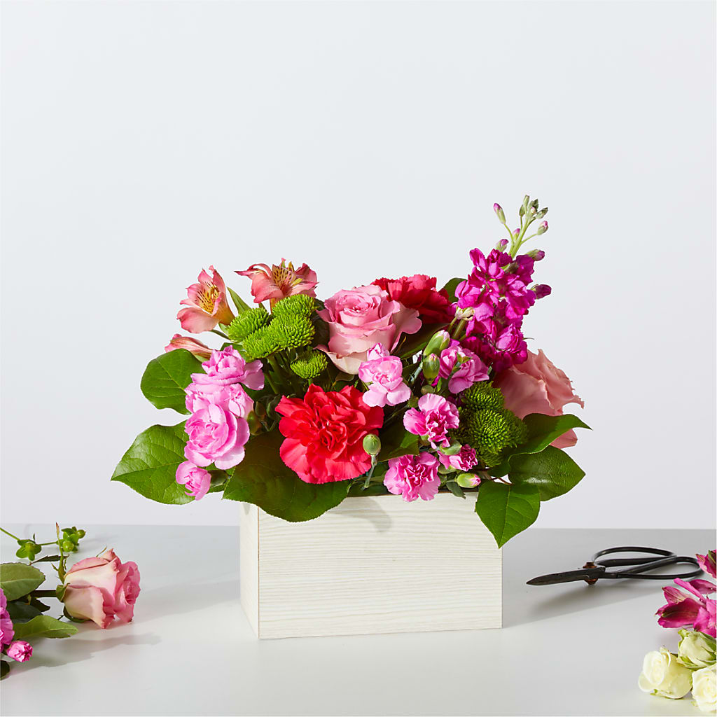 Sweetberry Box – A Florist Original – Kiss Floral Llc, Claymont DE
