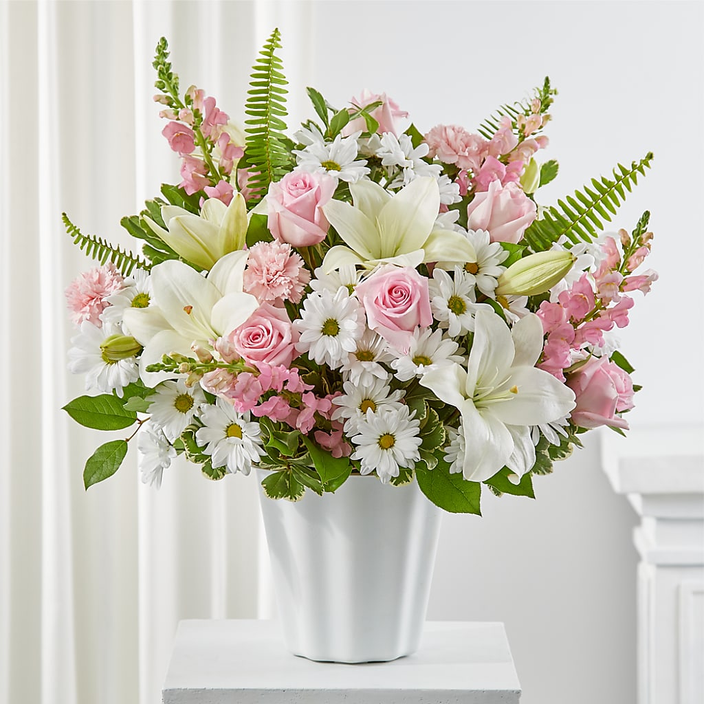 Soft Touch Tabletop Basket – Kiss Floral Llc, Claymont DE