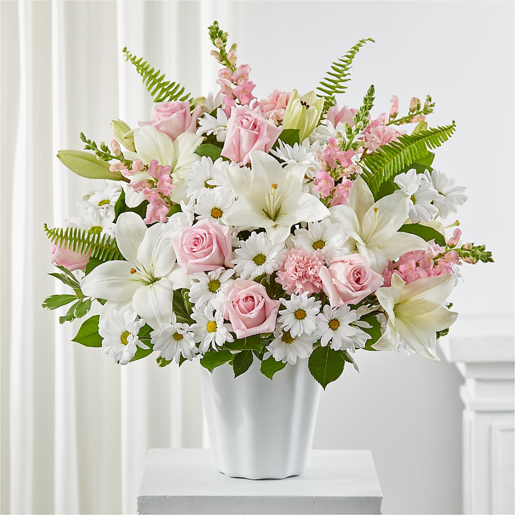 Soft Touch Tabletop Basket – Kiss Floral Llc, Claymont DE