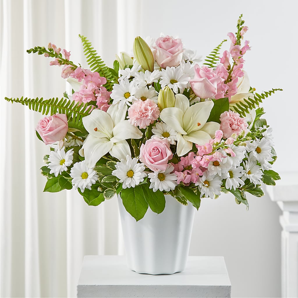 Soft Touch Tabletop Basket – Kiss Floral Llc, Claymont DE