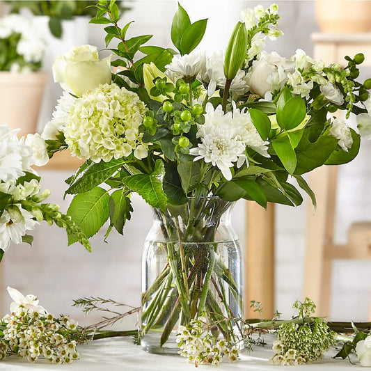 Classic Ivory – A Florist Original – Kiss Floral Llc, Claymont DE