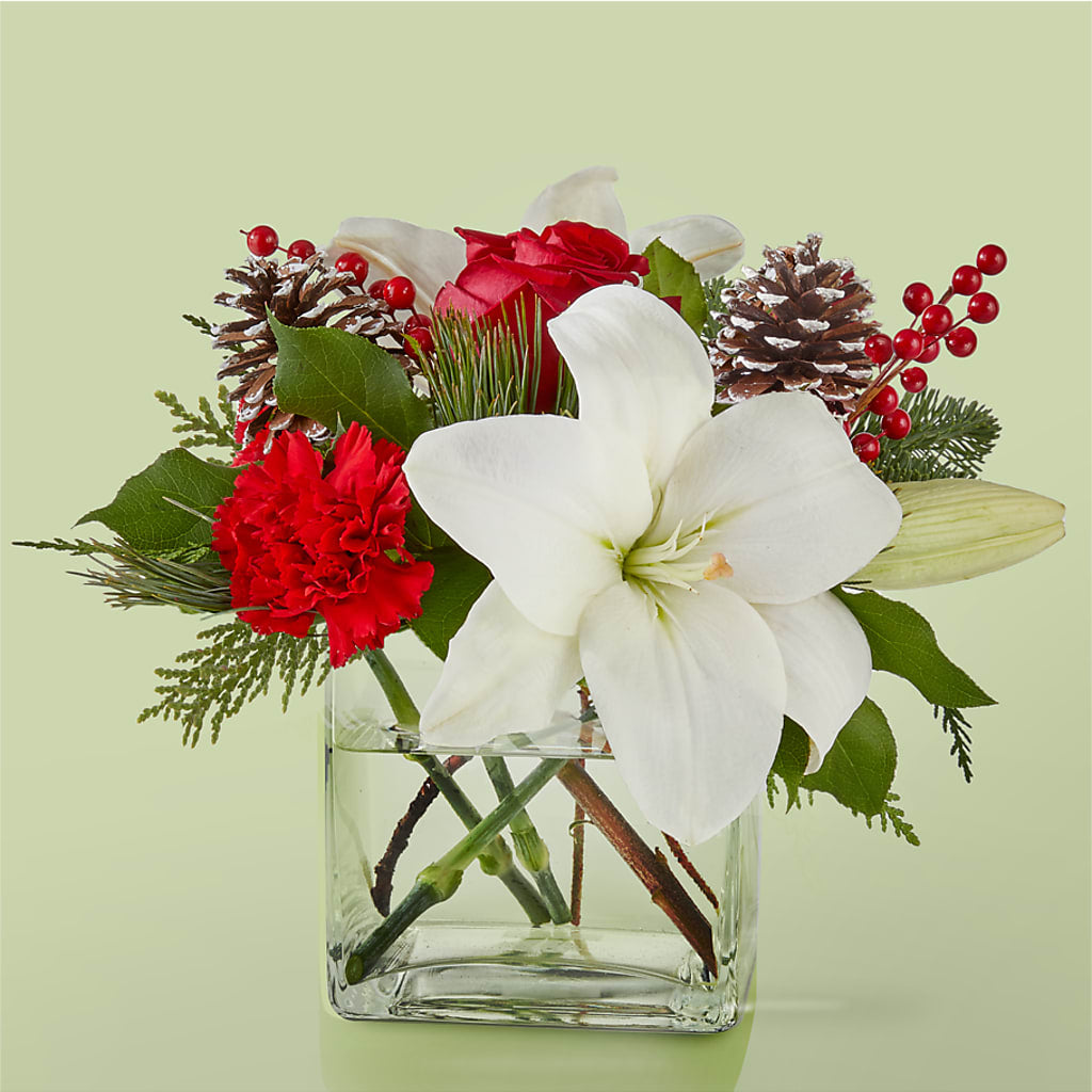 Glistening Icicles Bouquet – Kiss Floral Llc, Claymont DE