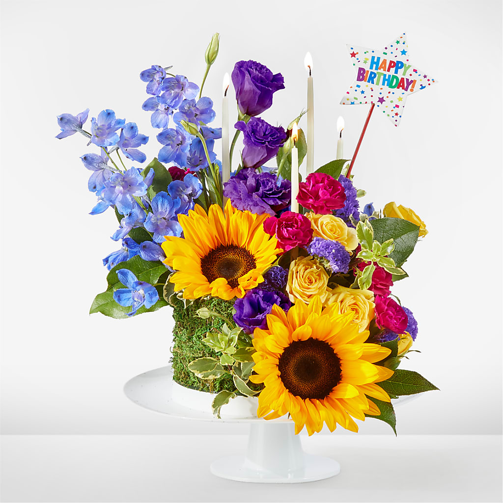 Star of the Day Floral Cake – Kiss Floral Llc, Claymont DE