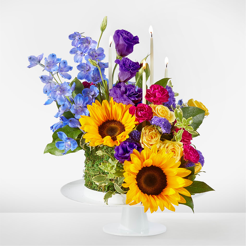 Star of the Day Floral Cake – Kiss Floral Llc, Claymont DE