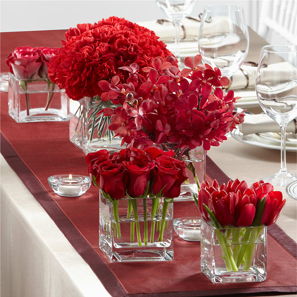 Modern Grace Centerpiece – Kiss Floral Llc, Claymont DE