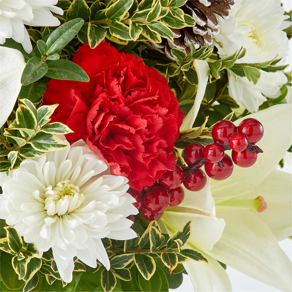 Festive Moments Tree –  Kiss Floral Llc, Claymont DE