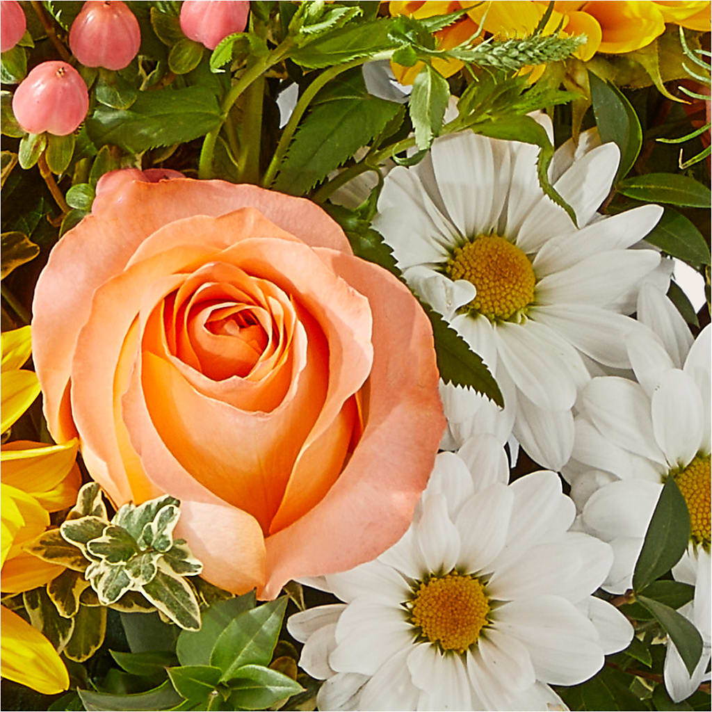 The Good Life Bouquet –  Kiss Floral Llc, Claymont DE