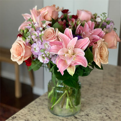Romantique Bouquet –  Kiss Floral Llc, Claymont DE