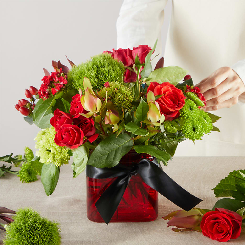 Heritage Kindle – A Florist Original –  Kiss Floral Llc, Claymont DE
