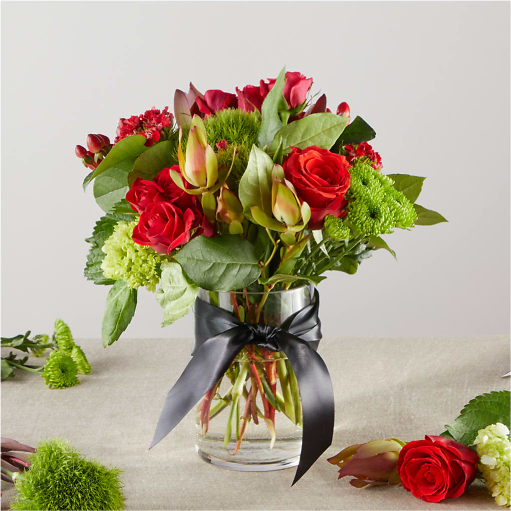 Heritage Kindle – A Florist Original –  Kiss Floral Llc, Claymont DE