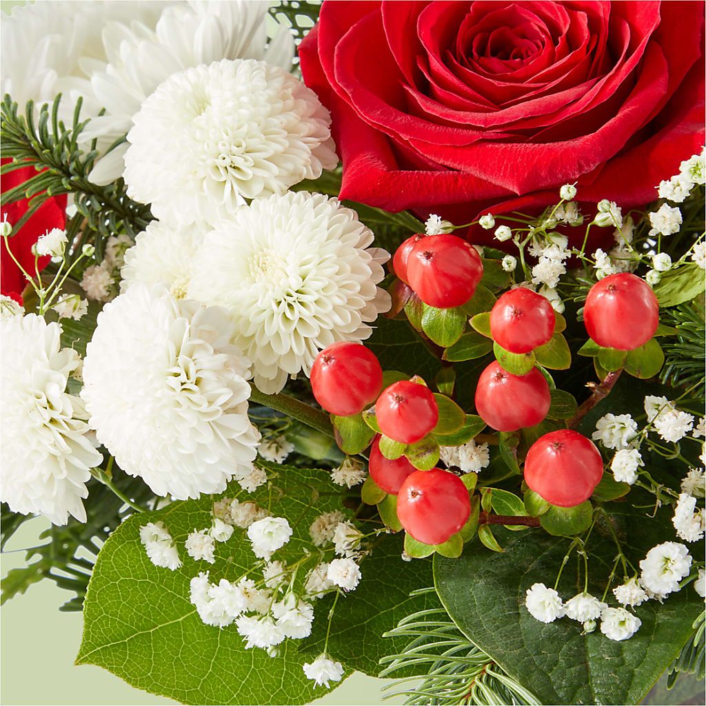 Chance of Flurries Bouquet –  Kiss Floral Llc, Claymont DE