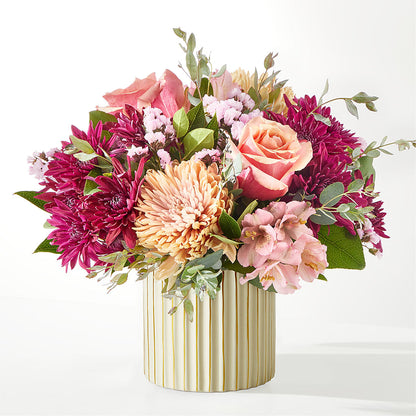 Berry Cobbler Bouquet with Ivory Vase –  Kiss Floral Llc, Claymont DE
