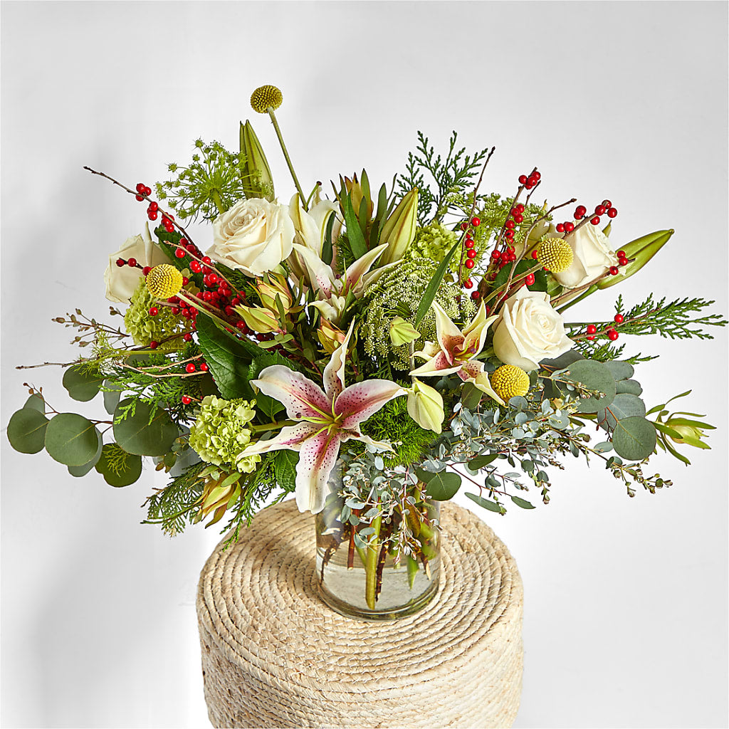 Berry & Bright Bouquet –  Kiss Floral Llc, Claymont DE