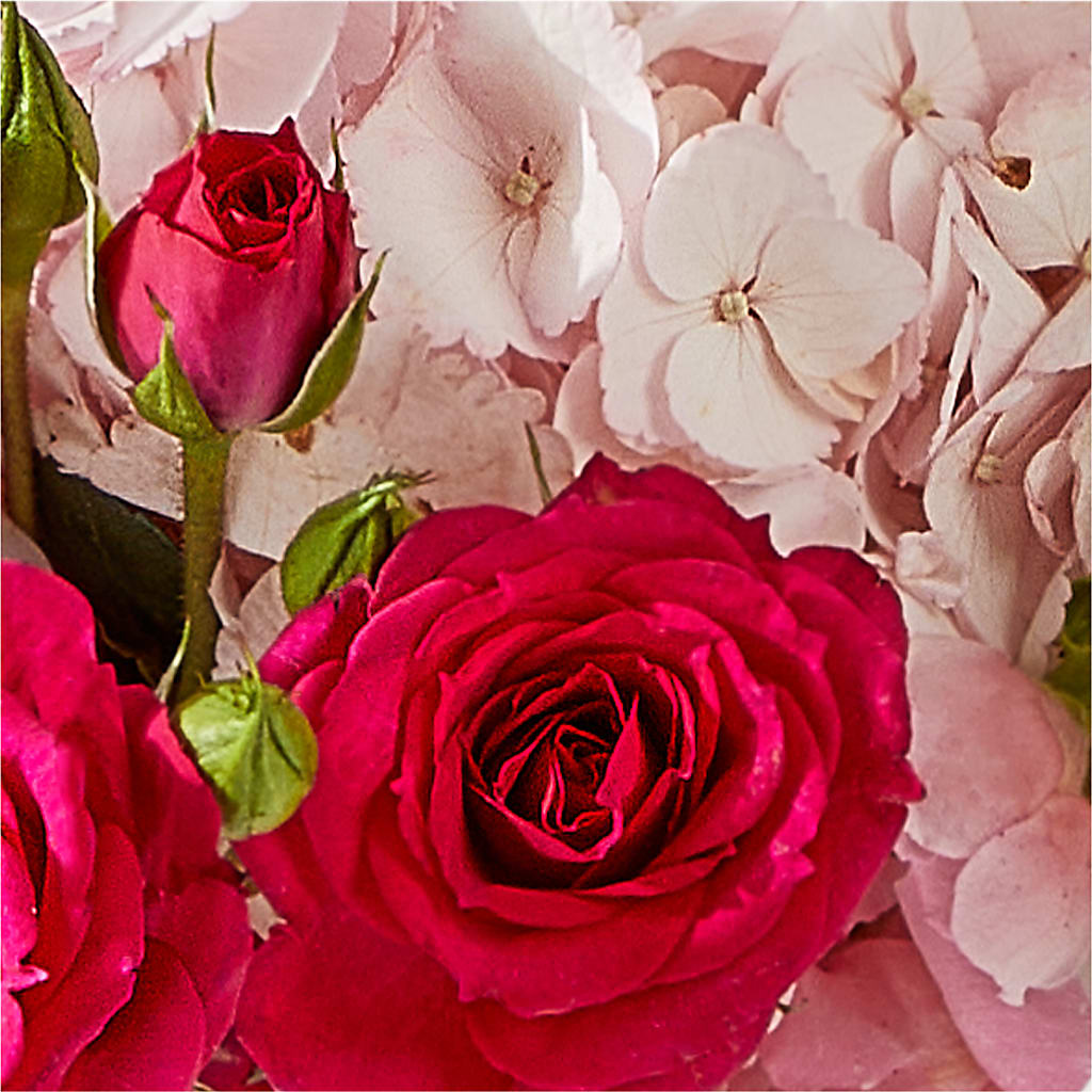 Glitz & Glam Bouquet –  Kiss Floral Llc, Claymont DE