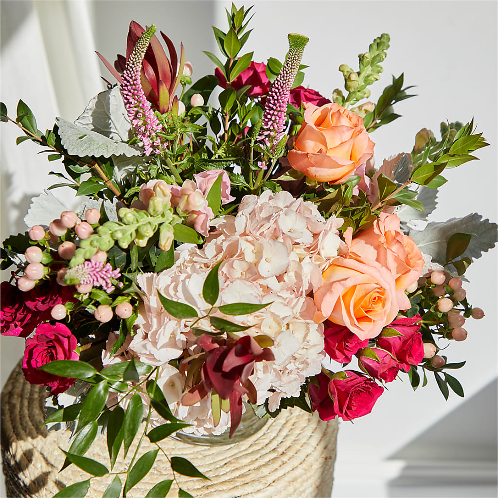 Glitz & Glam Bouquet –  Kiss Floral Llc, Claymont DE