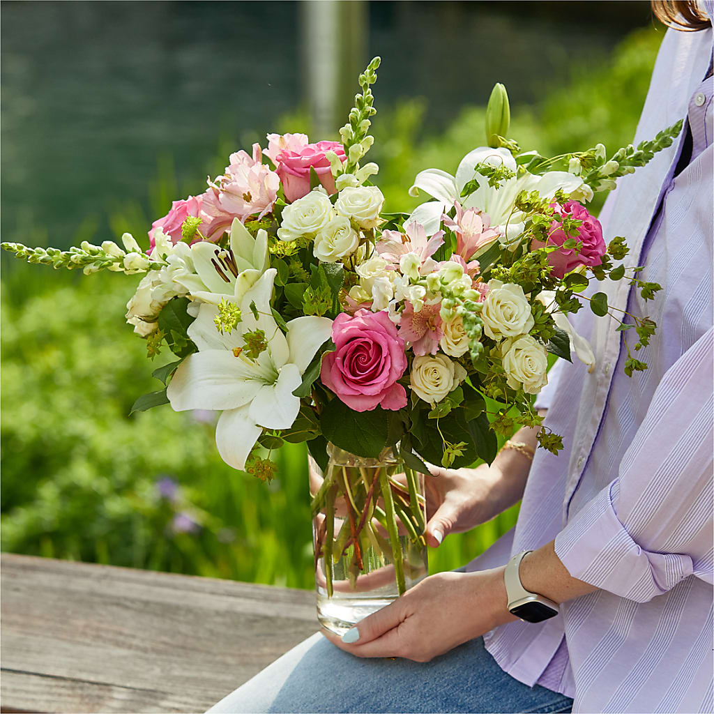 Fondly Bouquet –  Kiss Floral Llc, Claymont DE