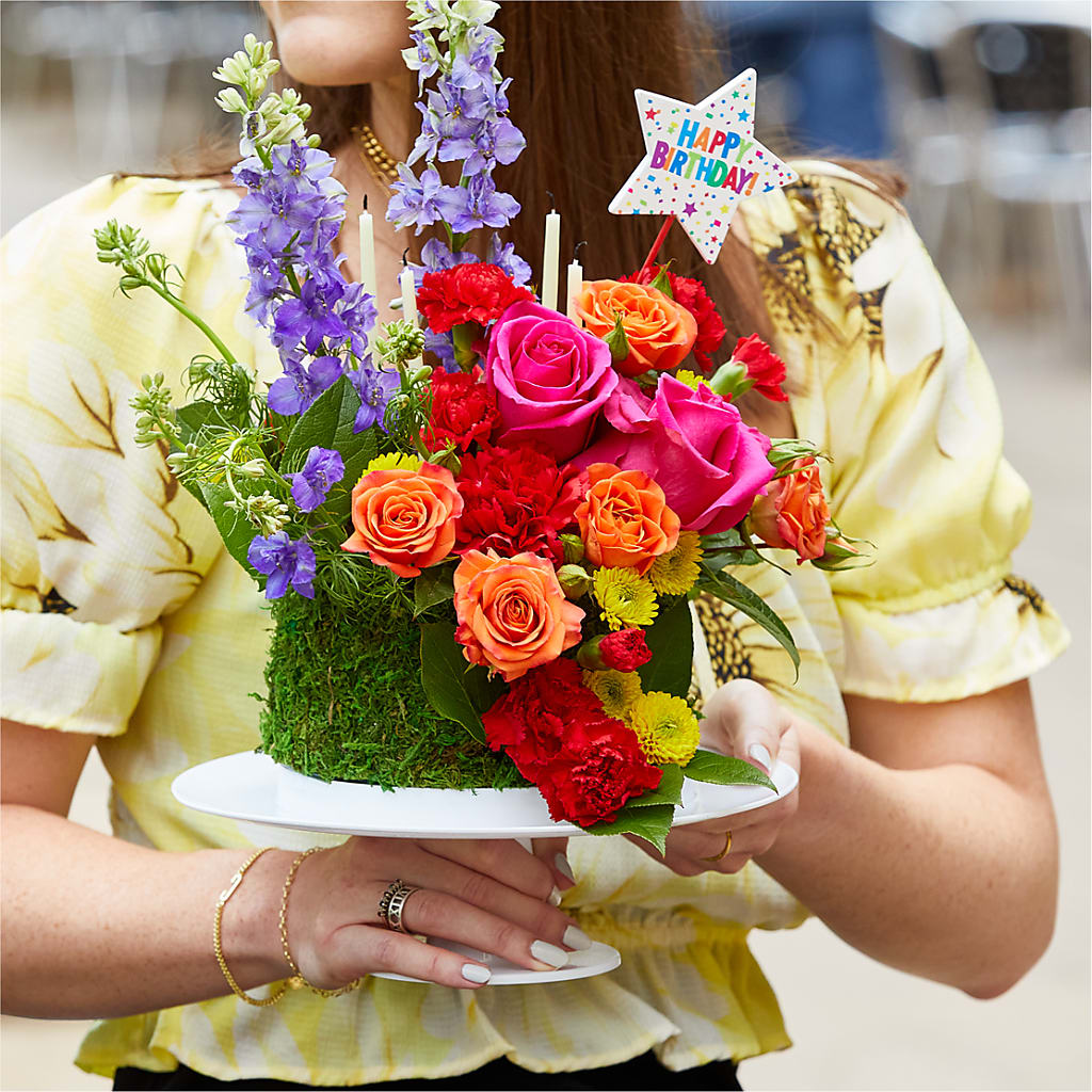 Best Year Yet Floral Cake –  Kiss Floral Llc, Claymont DE