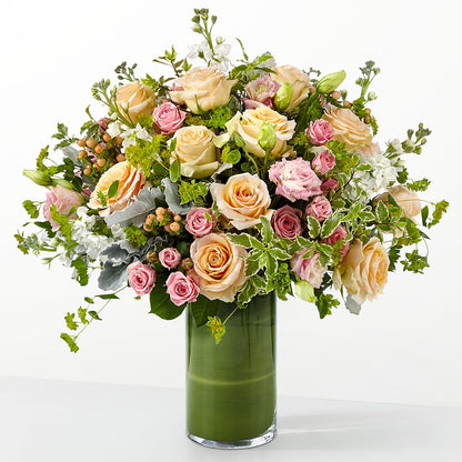 The Glamour Shot –  Kiss Floral Llc, Claymont DE